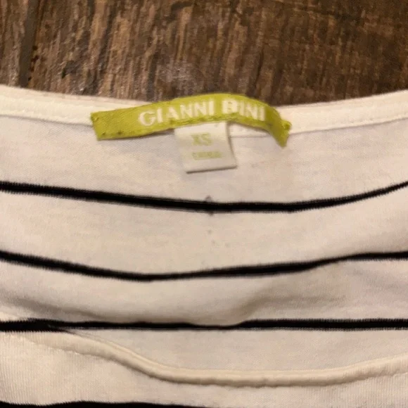 Gianni Bini Floral Embroidered Stripe Top XS Boho Casual Shirt - Picture 8 of 13